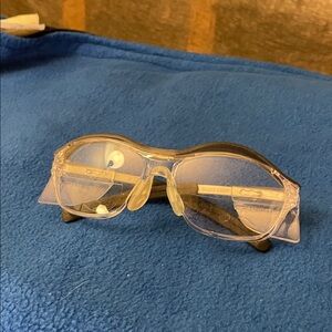 Transparent Round Women’s Glasses — Clear Frame